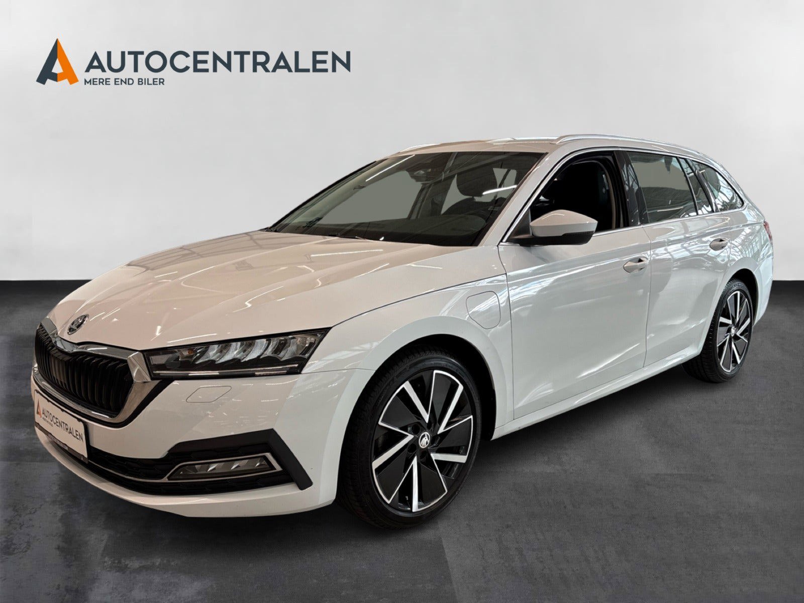 Škoda Octavia 1,4 TSi iV Plus Combi DSG