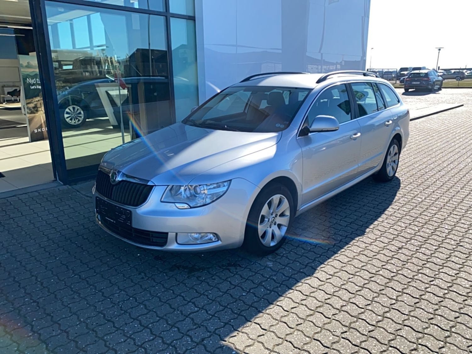 Škoda Superb 2,0 TDi 140 Ambition Combi