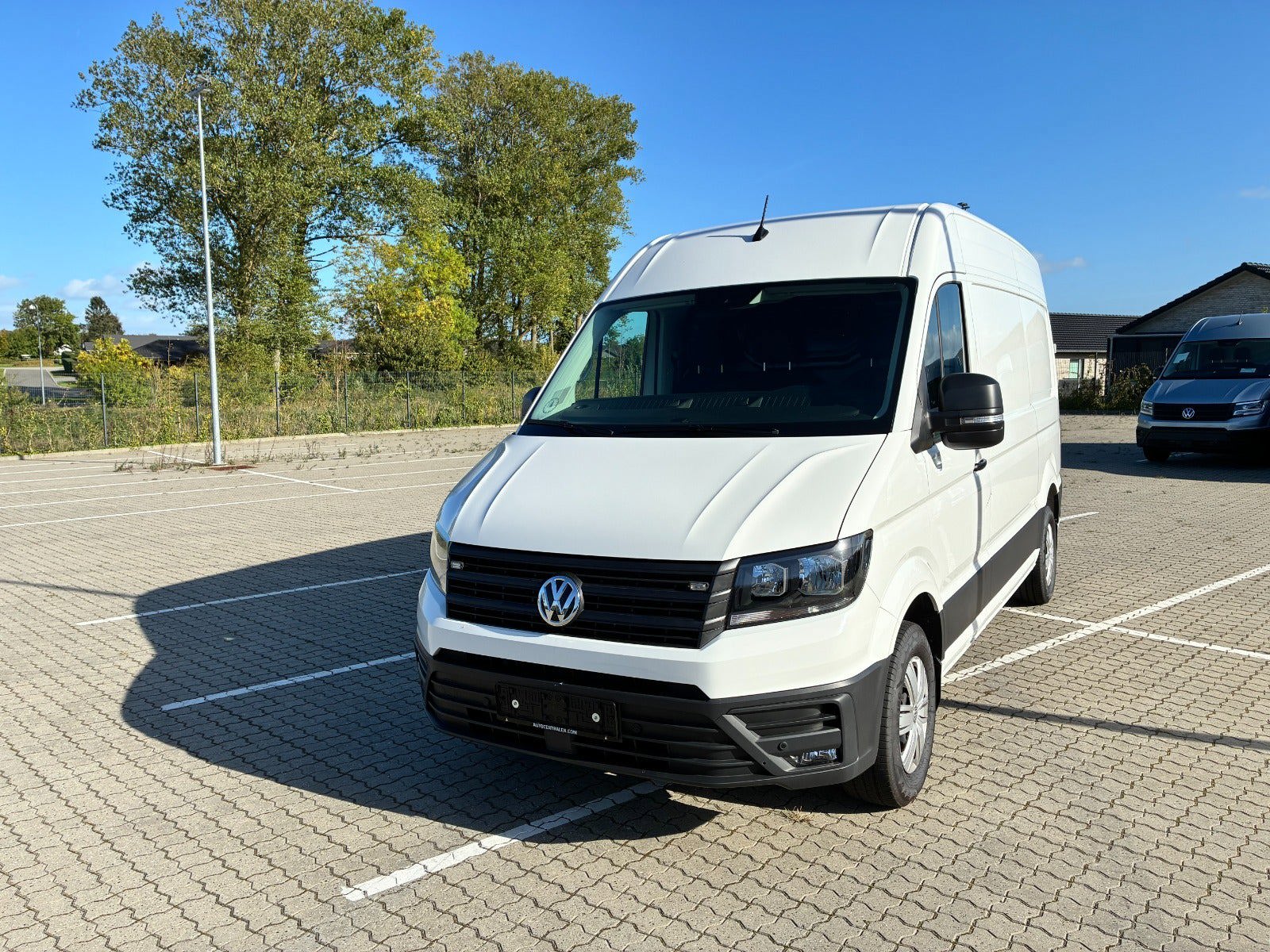 VW Crafter 35 2,0 TDi 177 Kassevogn L3H3 aut.