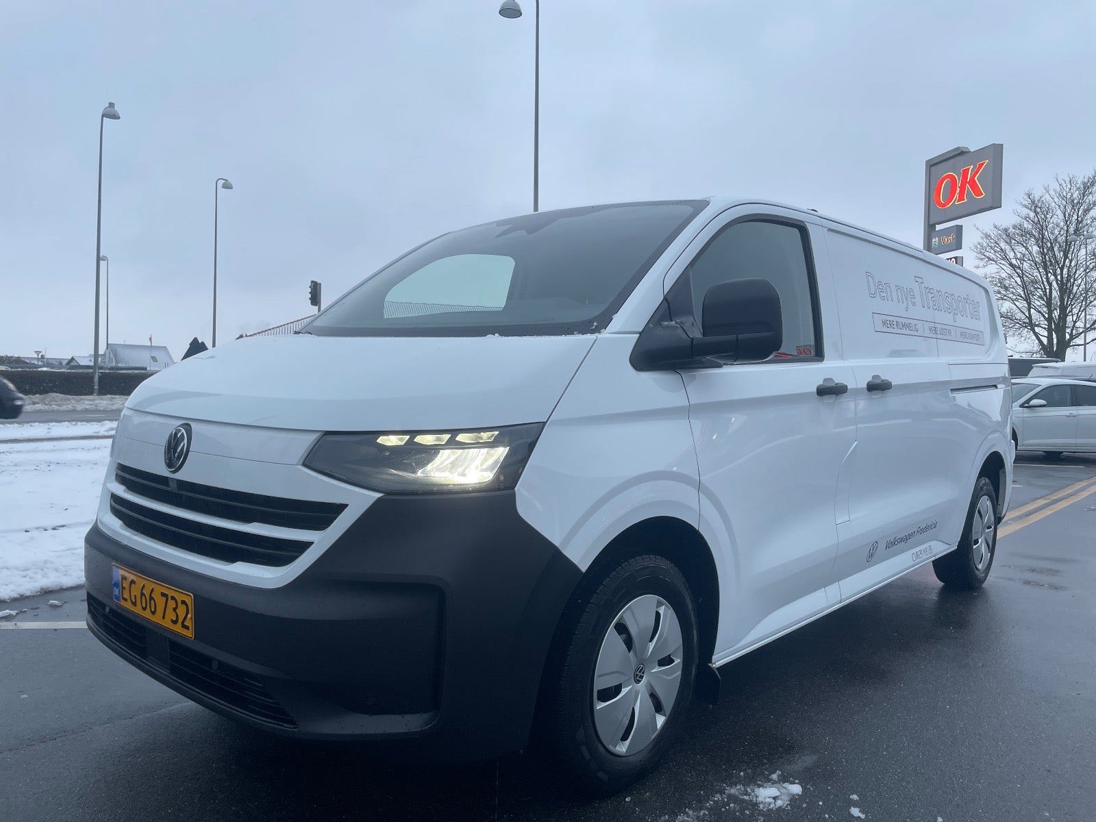 VW Transporter 2,0 TDi 150 Comfort Kassevogn aut. LWB