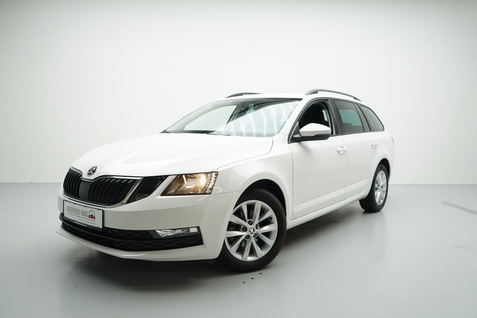 Škoda Octavia 1,6 TDi 115 Ambition Combi DSG