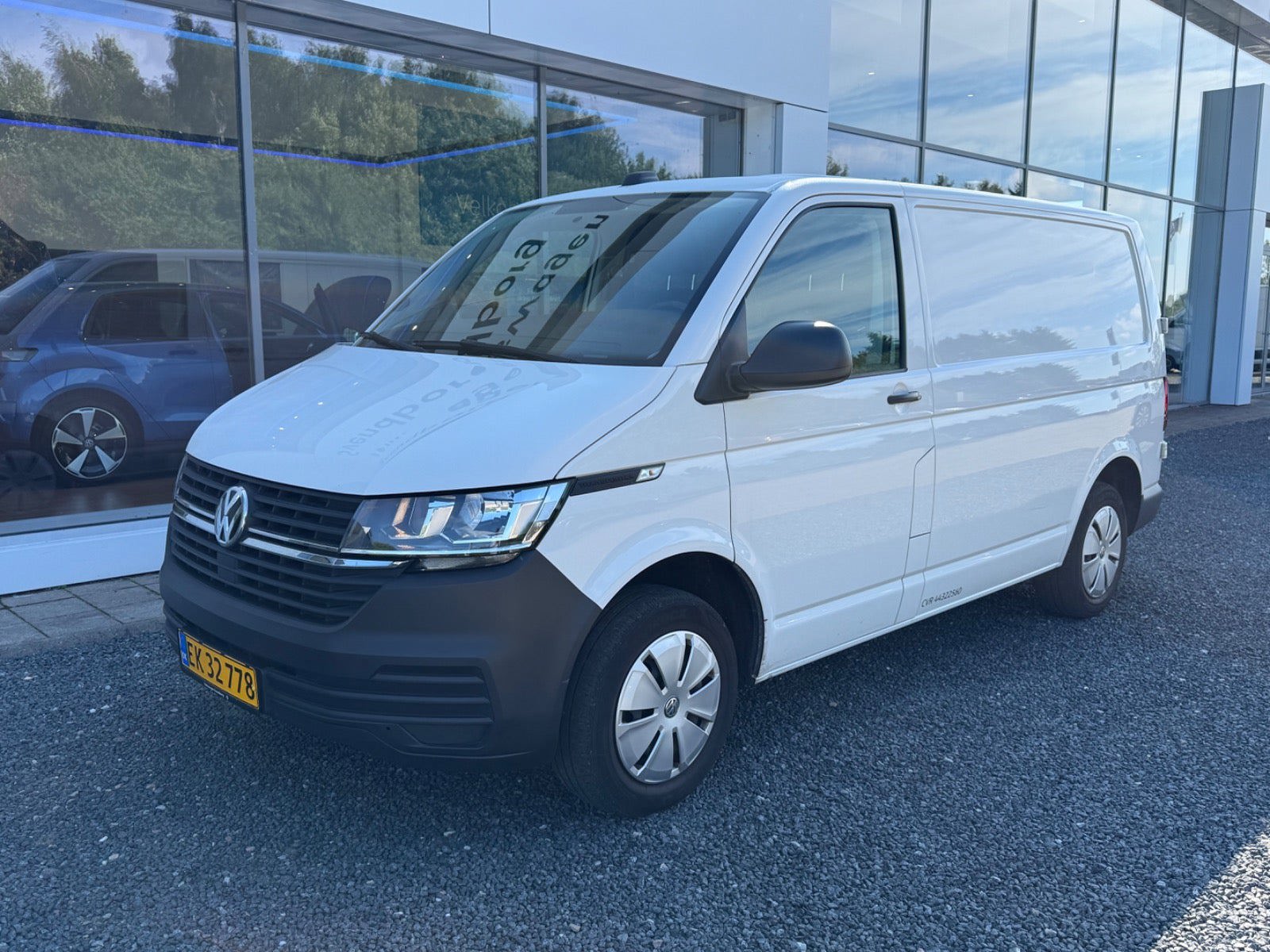 VW Transporter 2,0 TDi 150 Kassevogn DSG kort