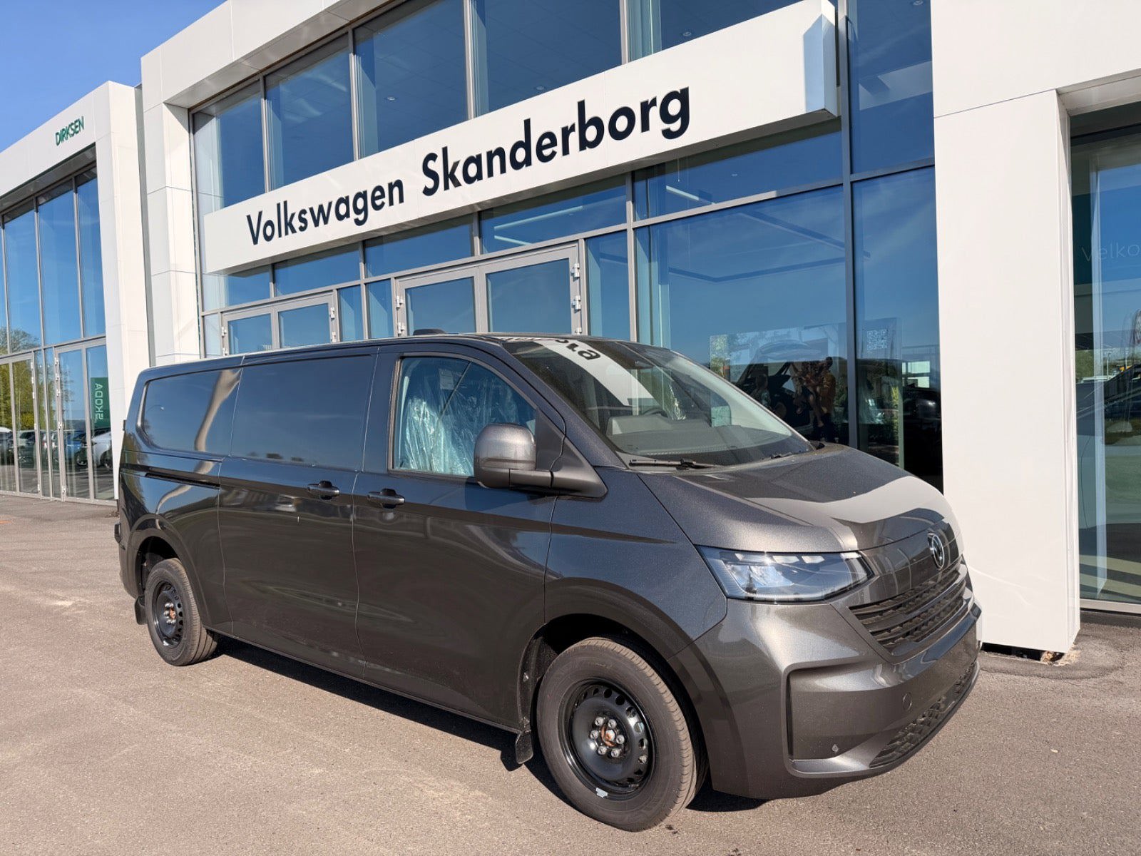 VW Transporter 2,0 TDi 150 Comfort Kassevogn aut. LWB