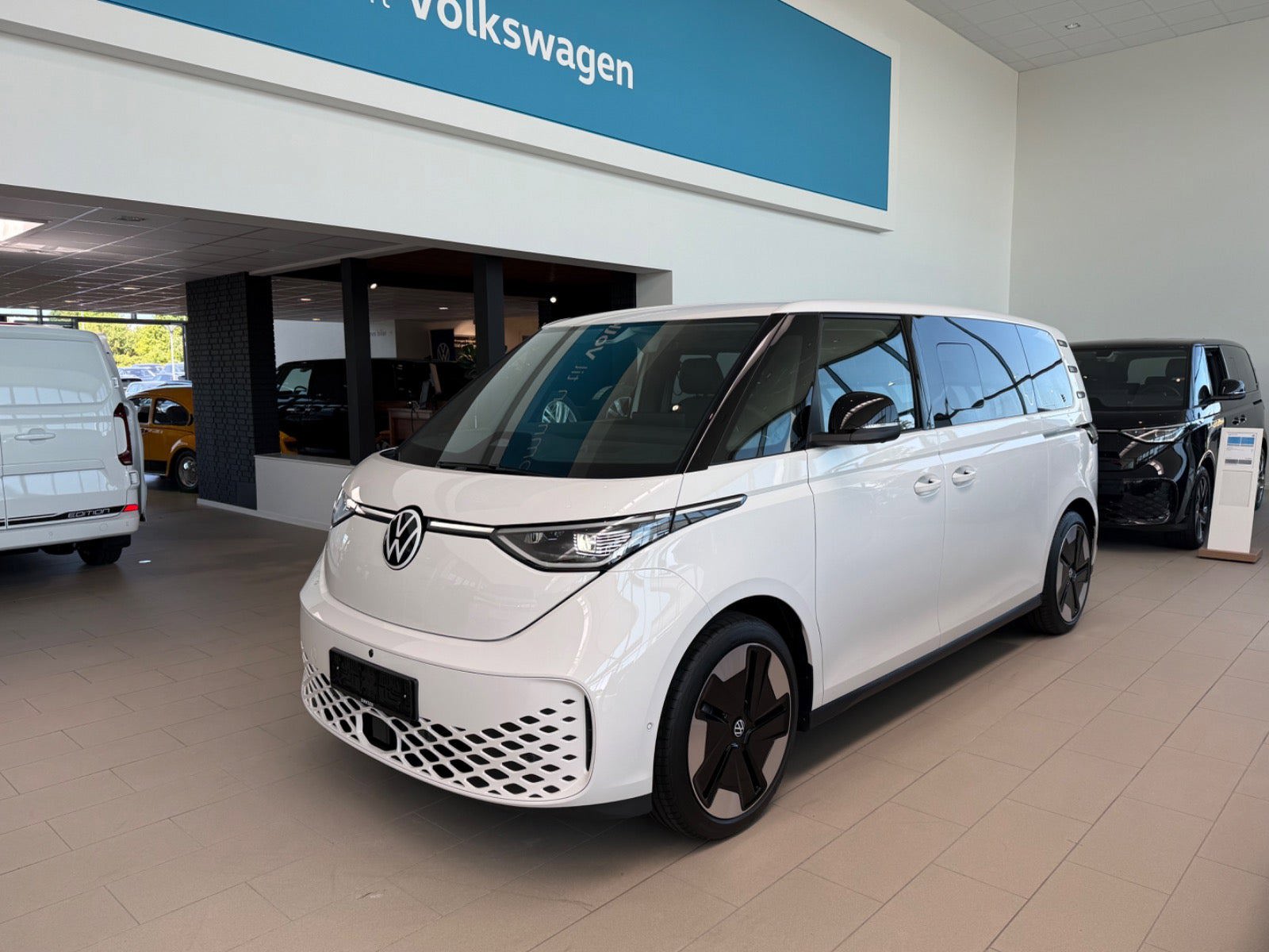 VW ID. Buzz 86 Style 6prs LWB