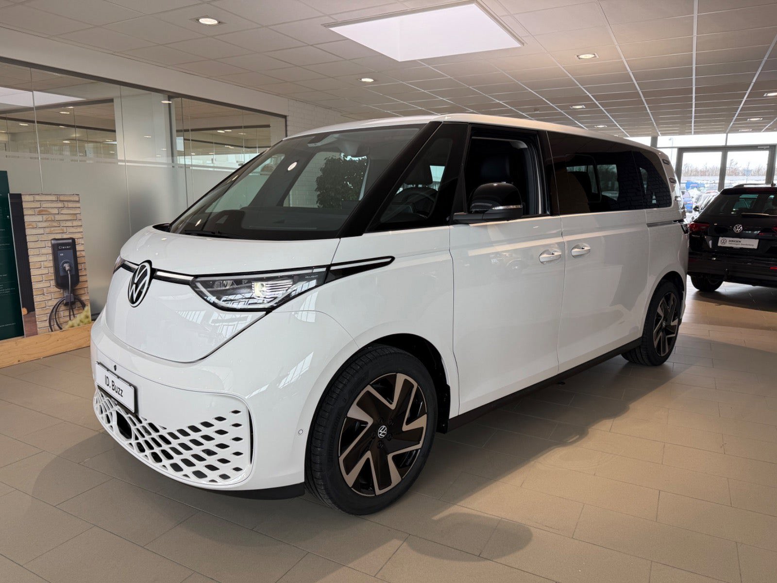 VW ID.Buzz 86 Style+ 6prs LWB