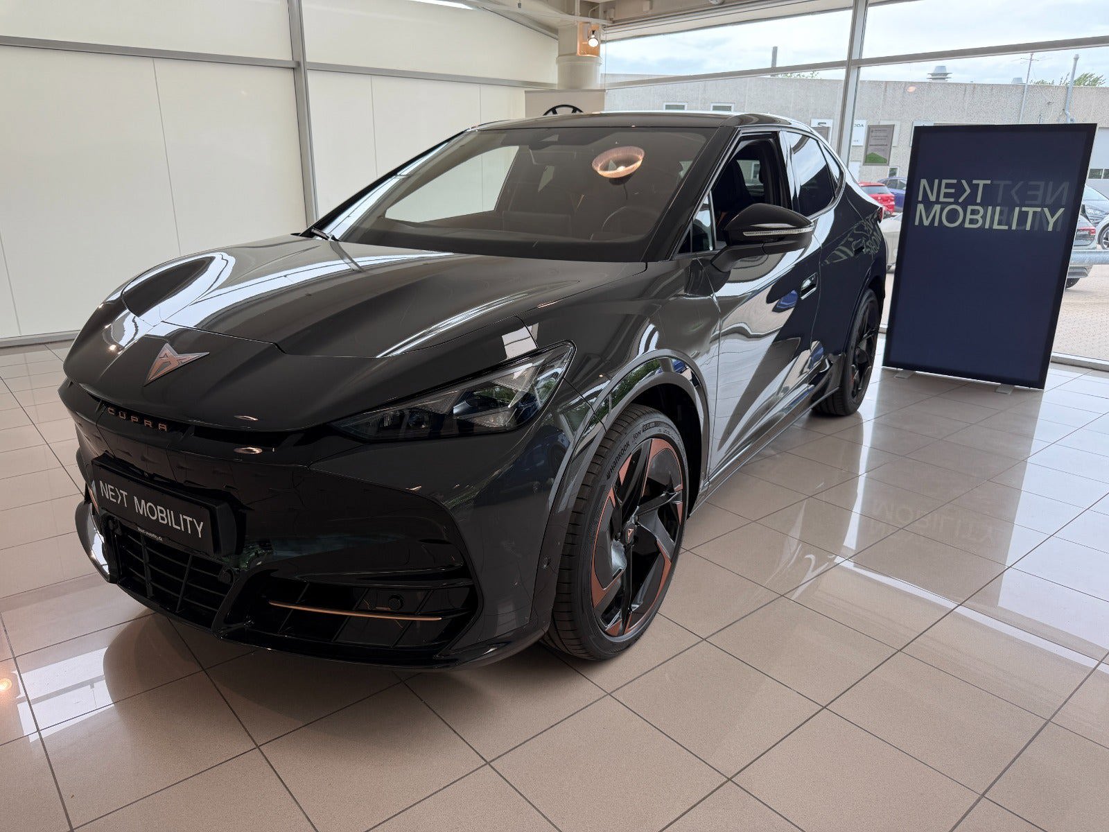 Cupra Tavascan 77 Adrenaline