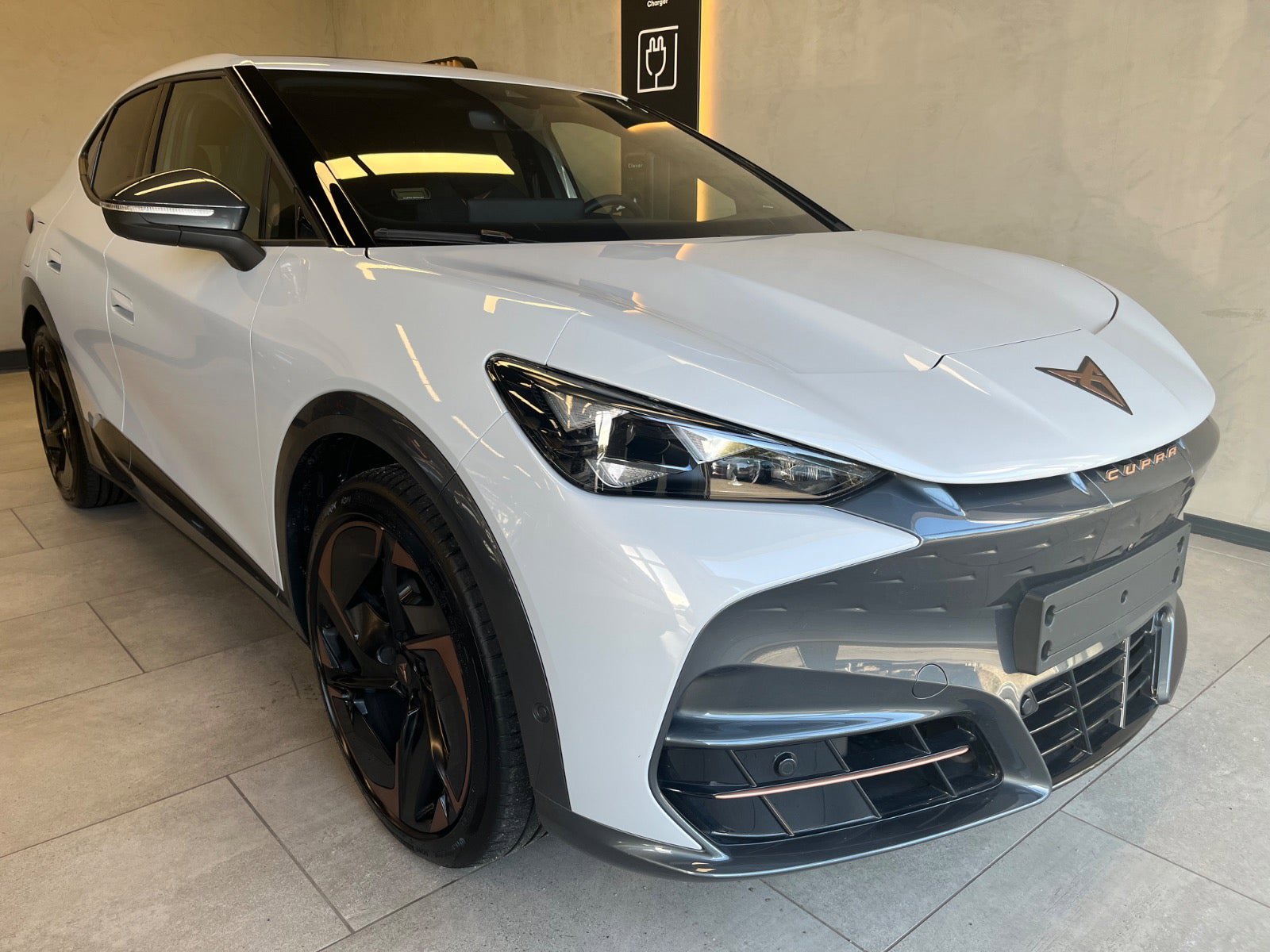 Cupra Tavascan 77 Adrenaline
