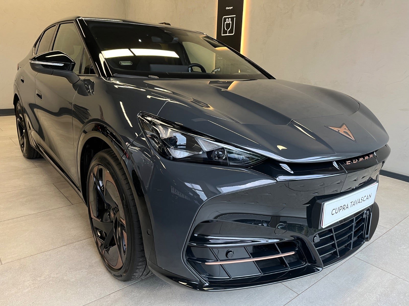 Cupra Tavascan 77 Adrenaline