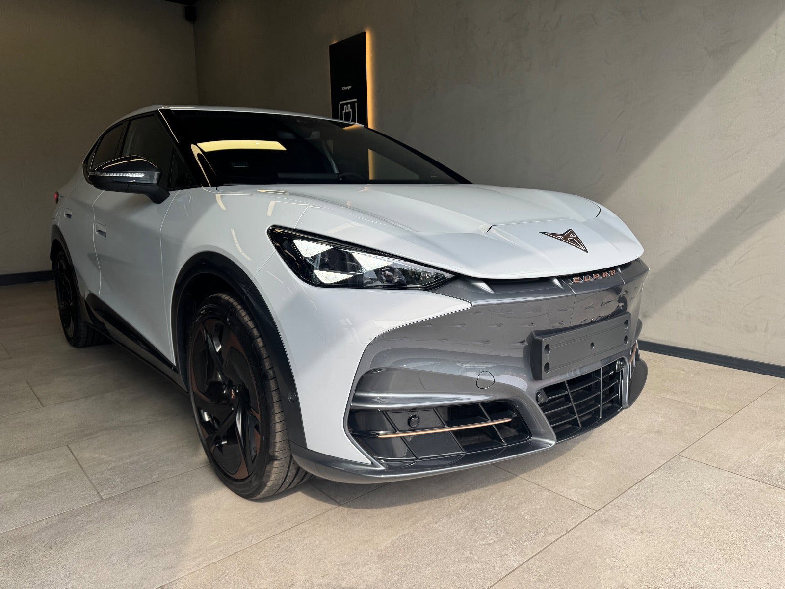Cupra Tavascan 77 Adrenaline