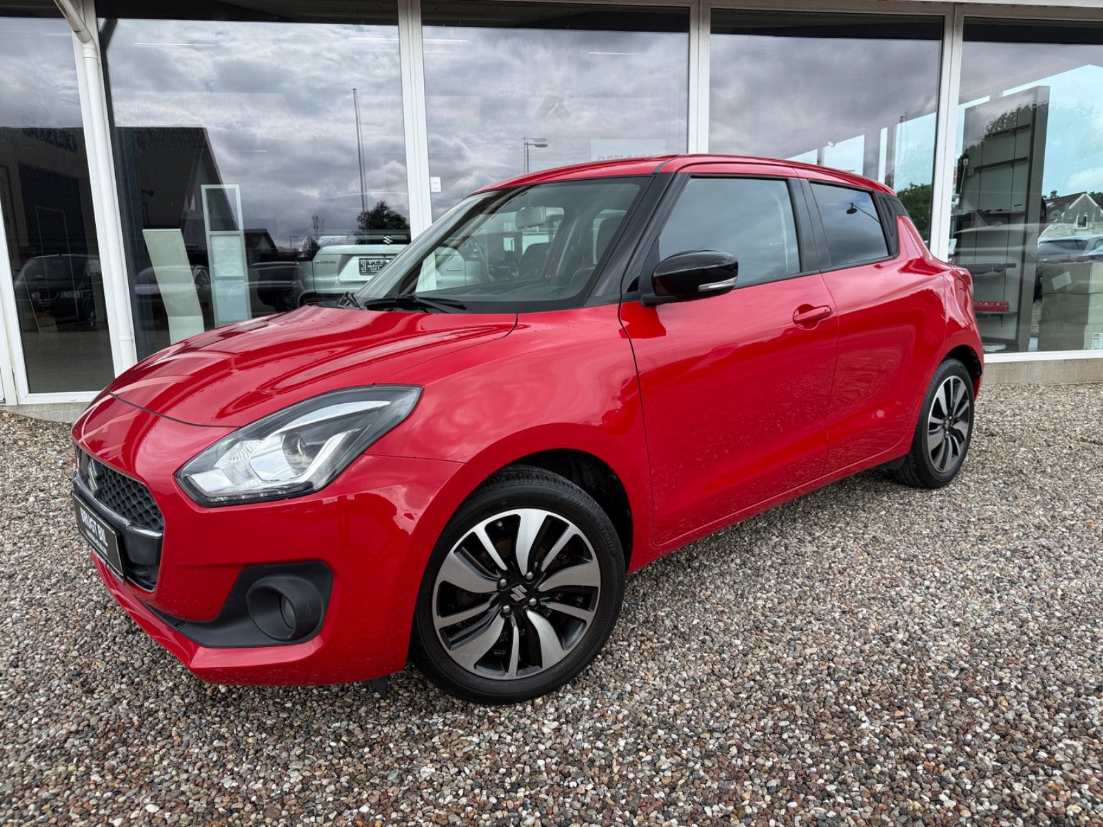 Suzuki Swift 1,2 Dualjet mHybrid Exclusive+