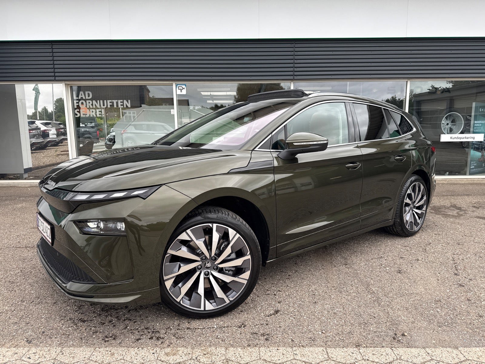 Škoda Enyaq 85x iV Suite Maxx