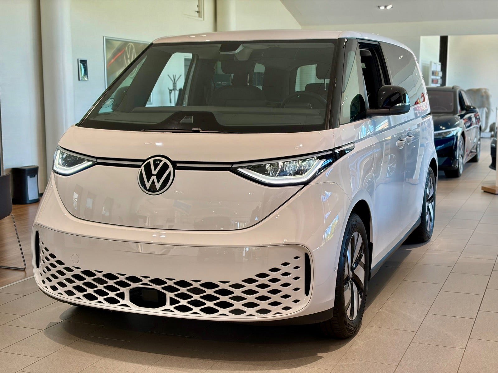 VW ID. Buzz 79 Life+ SWB