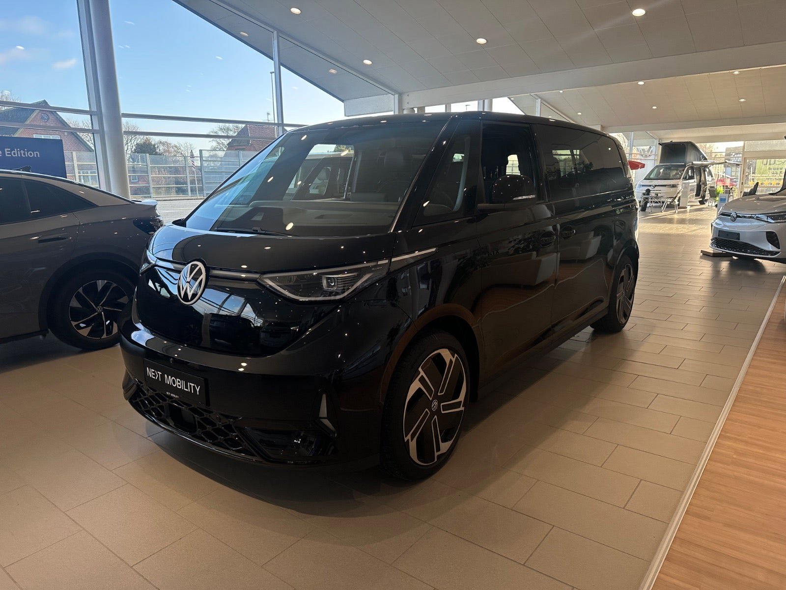 VW ID.Buzz 86 GTX+ 4Motion 6prs LWB